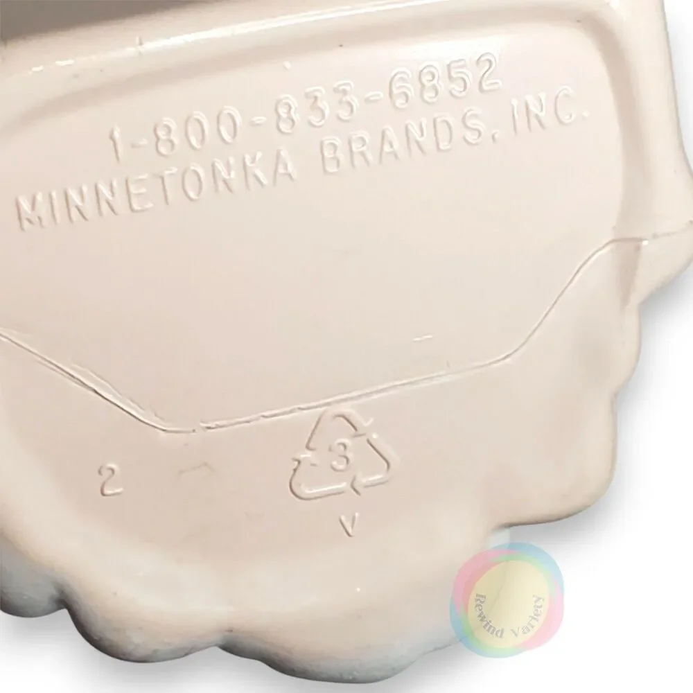Minnetonka Brands 10